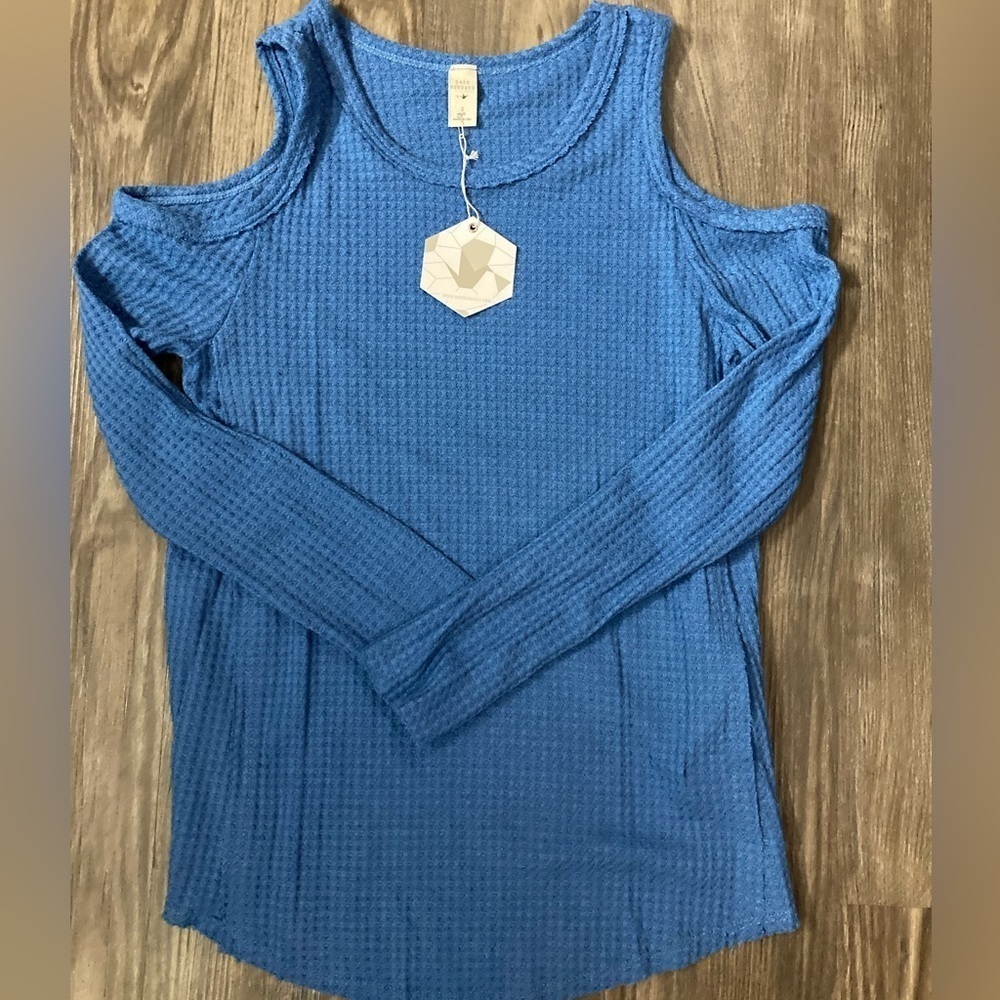 NWT Lazy Sundays Women’s Small Cold Shoulder Long Sleeve Blue Shirt
